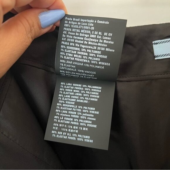 Prada Milano, Women's Wool Blend Tweed Pencil Skirt - Black/White. Size:38. NWT. - Picture 10 of 16